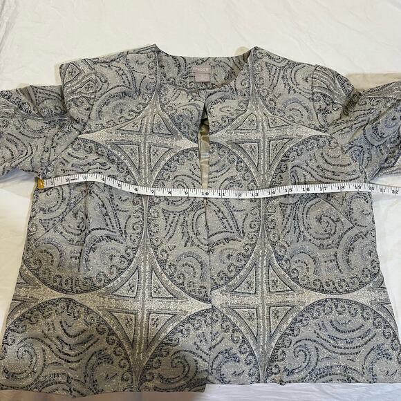 Chico's NWT Jacquard Jacket Convertible Faux Fur Cuff Cream Silver size 1P 8-10P - Picture 7 of 13